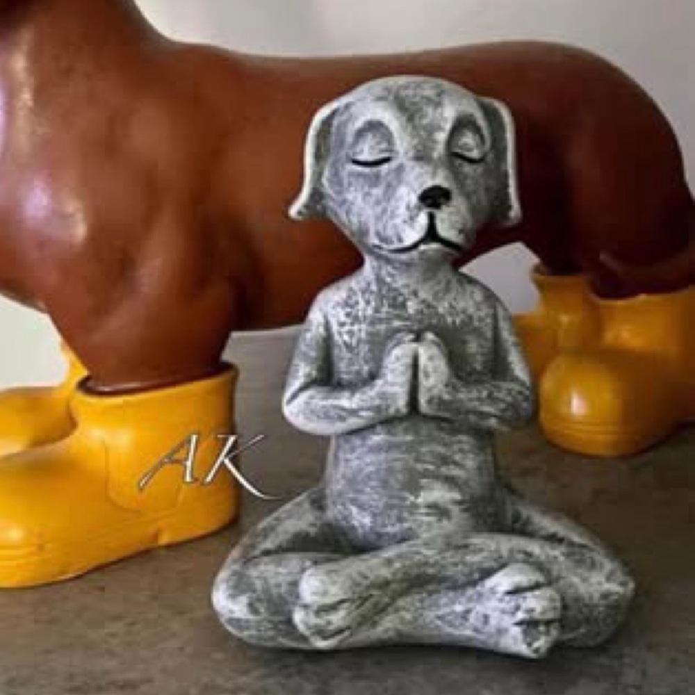 Dachshund Zen Namaste Figurine 🐾 Doxie Wiener
Yoga